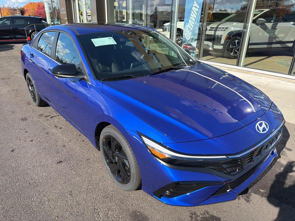 2026 Hyundai Elantra SEL Sport photo 4