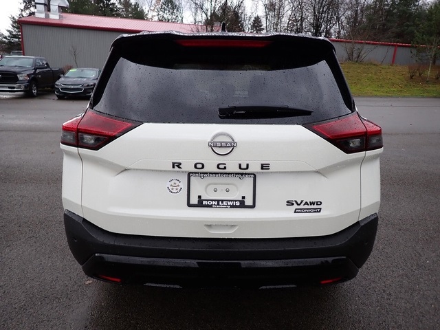 2023 Nissan Rogue SV photo 4