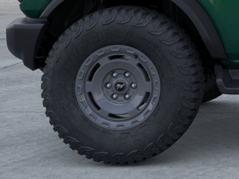 2025 Ford Bronco Outer Banks photo 3