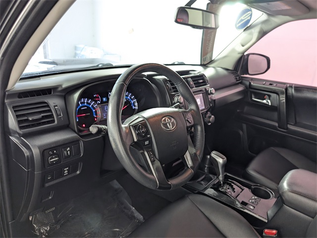 2019 Toyota 4Runner TRD Off-Road Premium photo 16