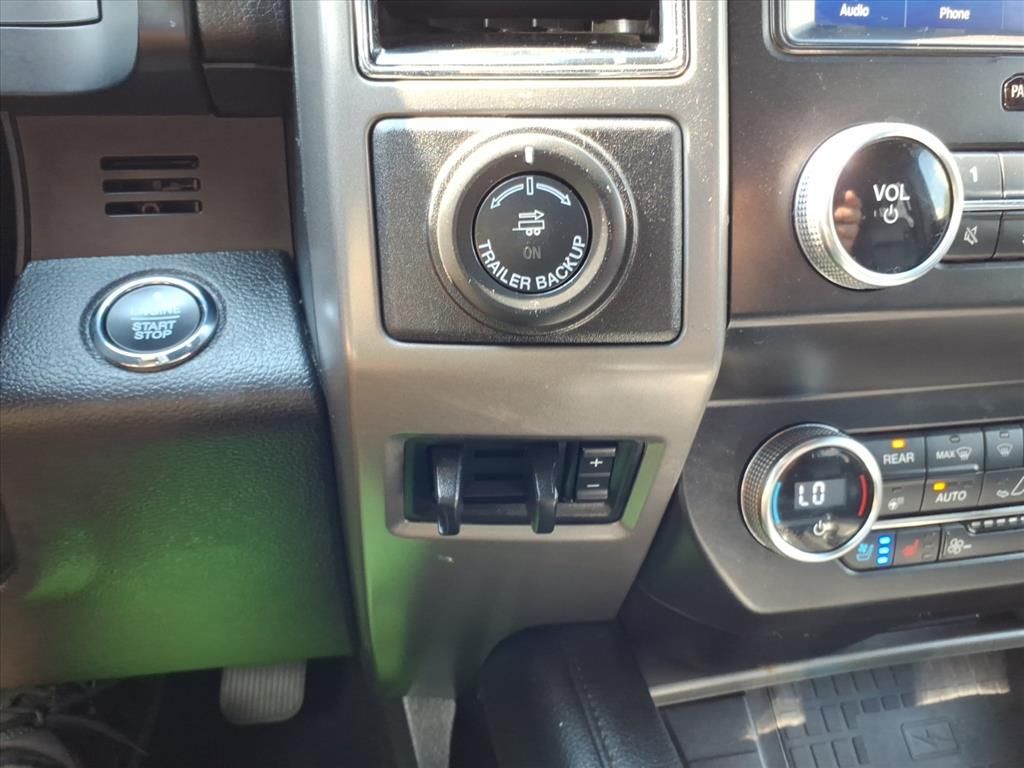 2020 Ford Expedition MAX XLT photo 22