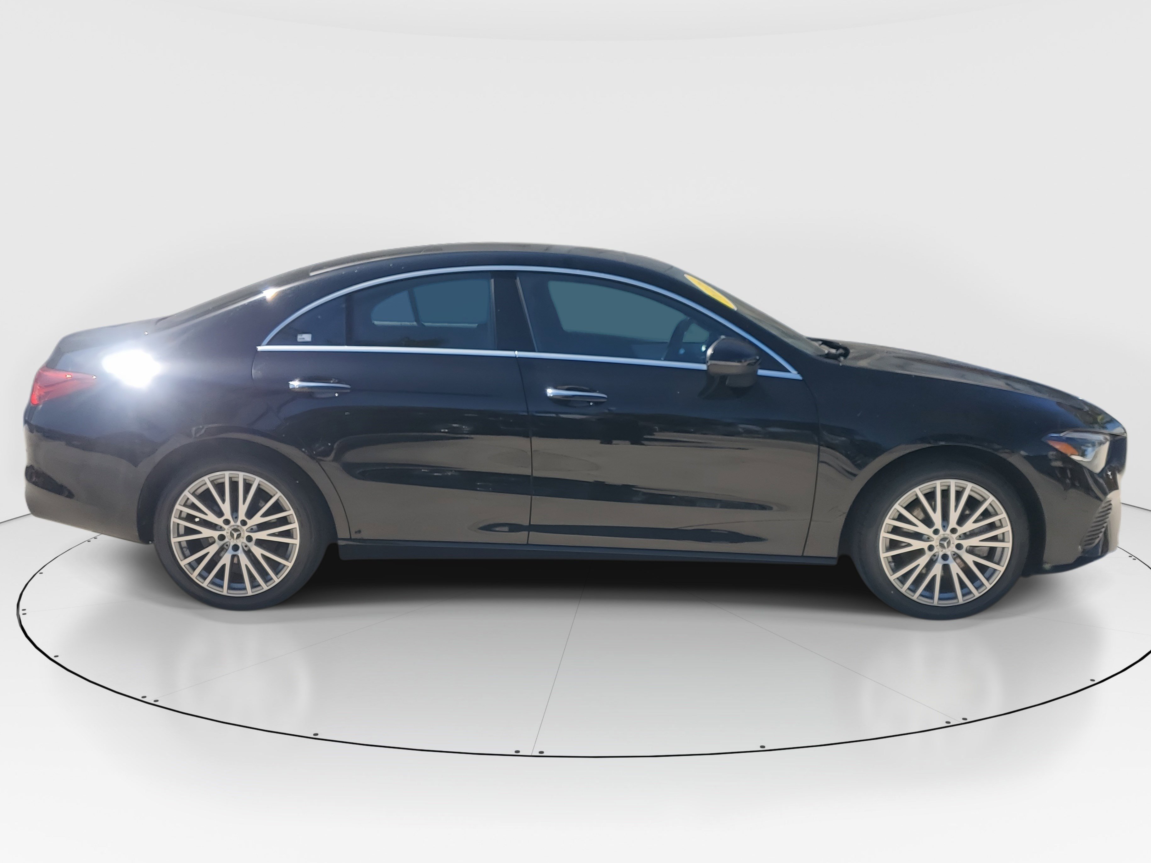 2025 Mercedes Benz CLA 250 photo 2