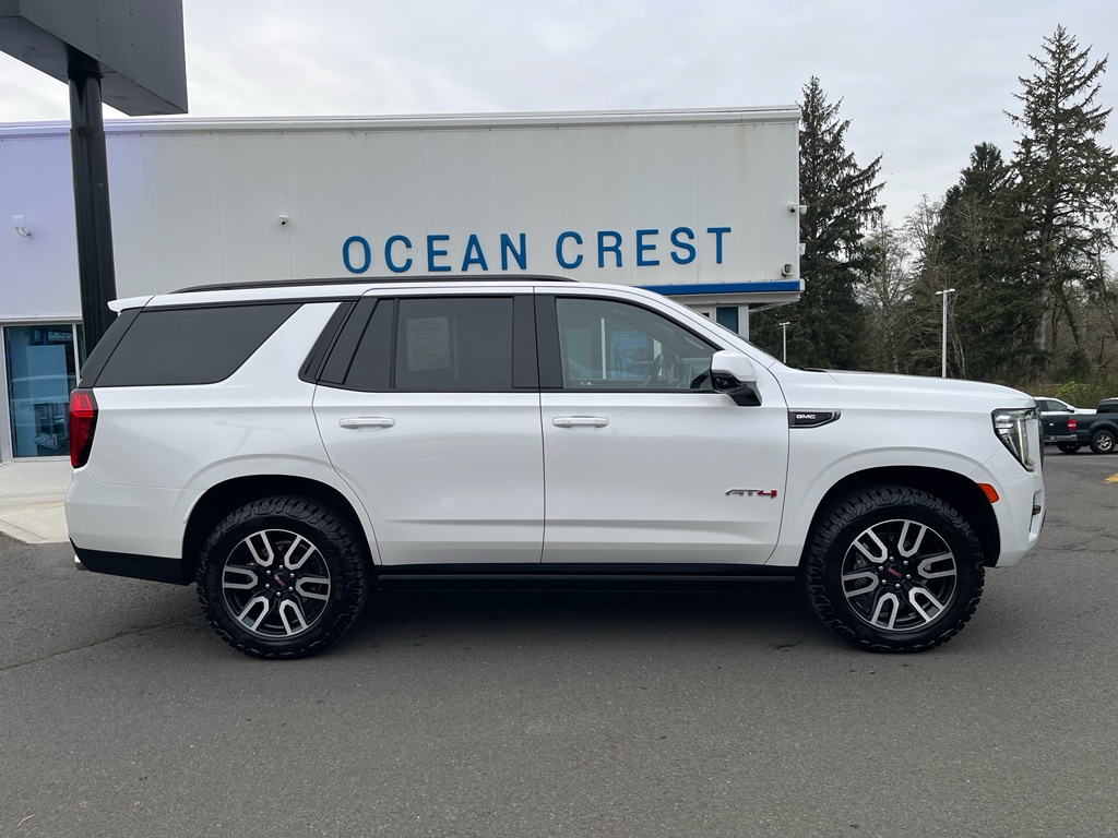 2023 GMC Yukon AT4's photo
