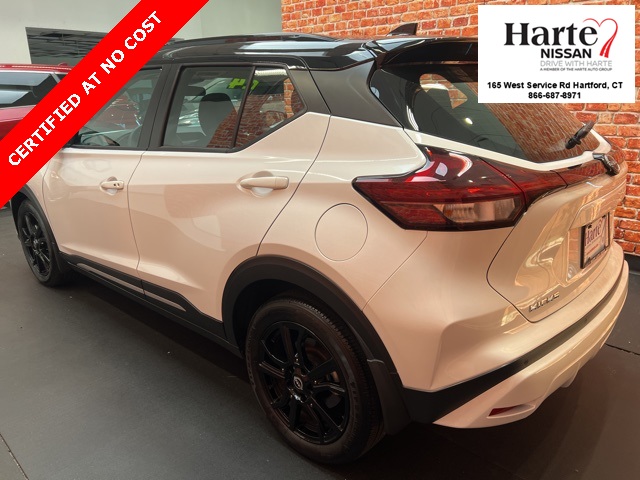 2024 Nissan Kicks SR photo 3