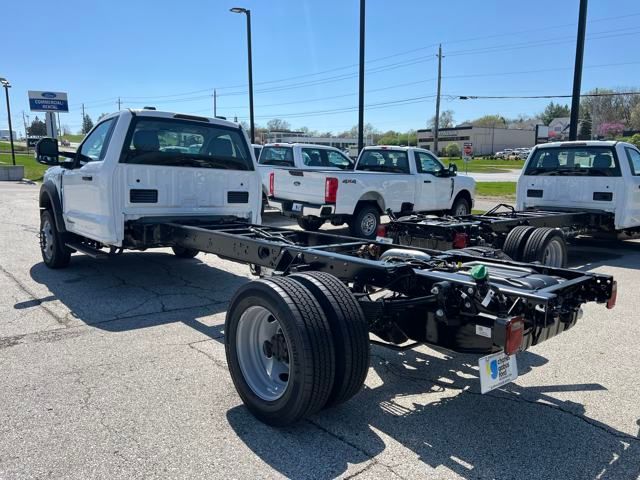 2025 Ford F-550 XL photo 3