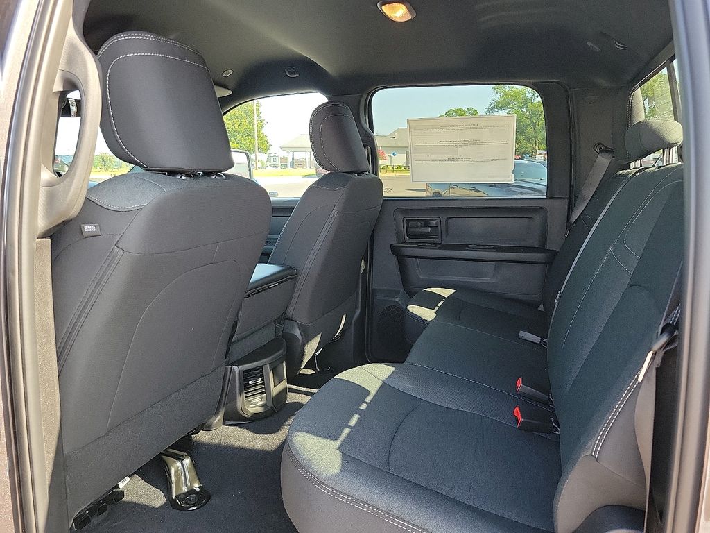 2025 Ram 3500 Tradesman photo 9