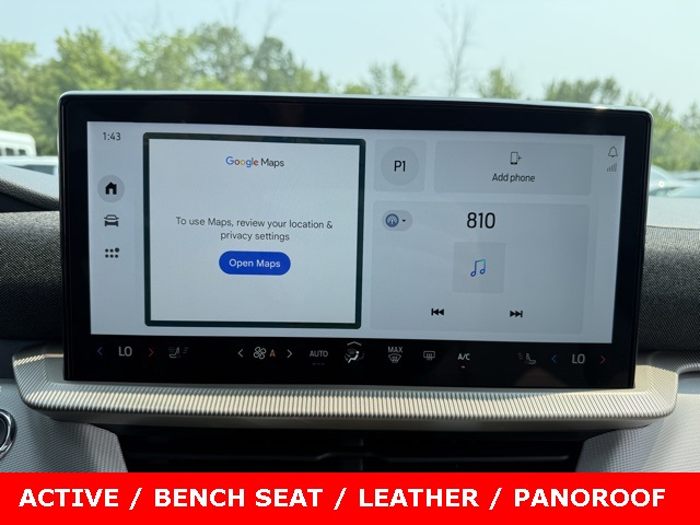 2025 Ford Explorer photo 13