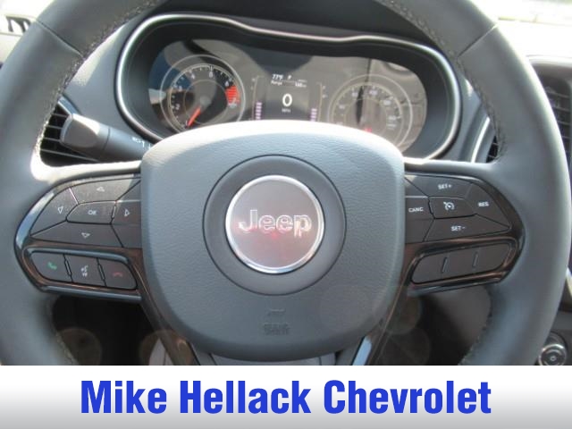 2021 Jeep Cherokee Altitude photo 18