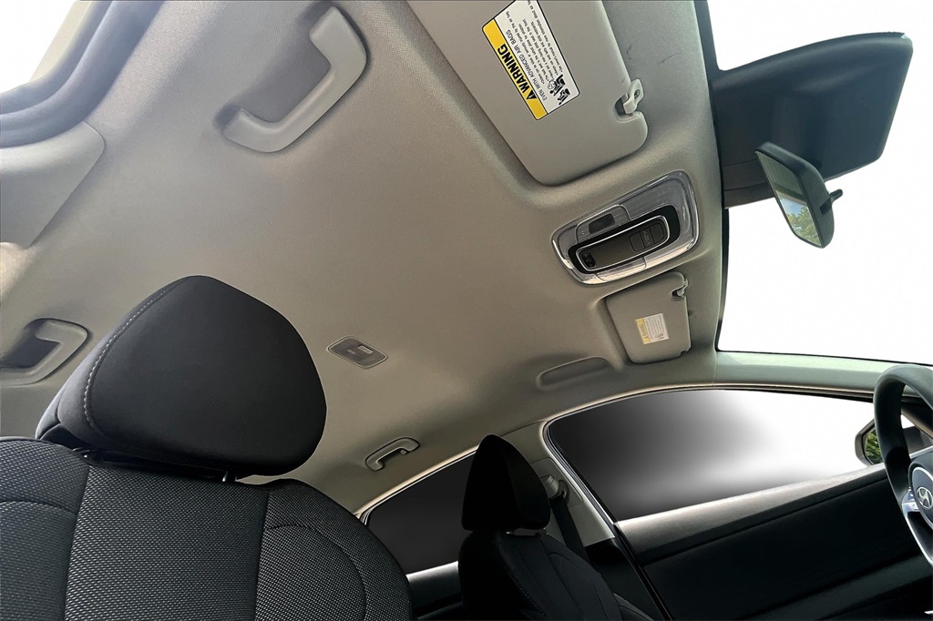2024 Hyundai Elantra SE photo 22
