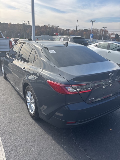 2025 Toyota Camry LE photo 3