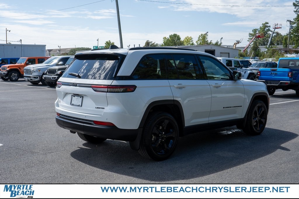 2025 Jeep Grand Cherokee Limited photo 4