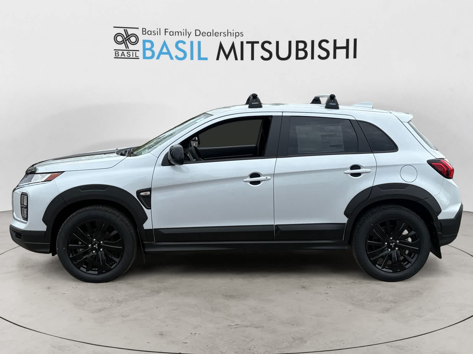 2025 Mitsubishi Outlander Sport ES SE LE photo 2