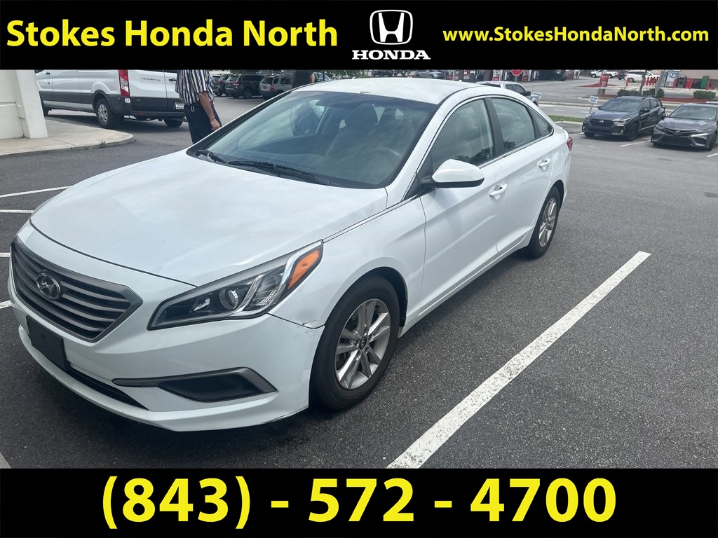 2017 Hyundai Sonata Base photo 3