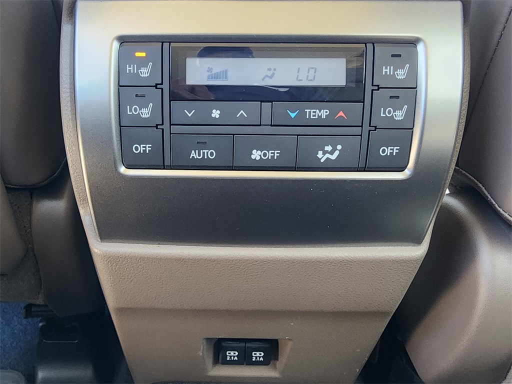 2023 Lexus GX 460 Luxury photo 11