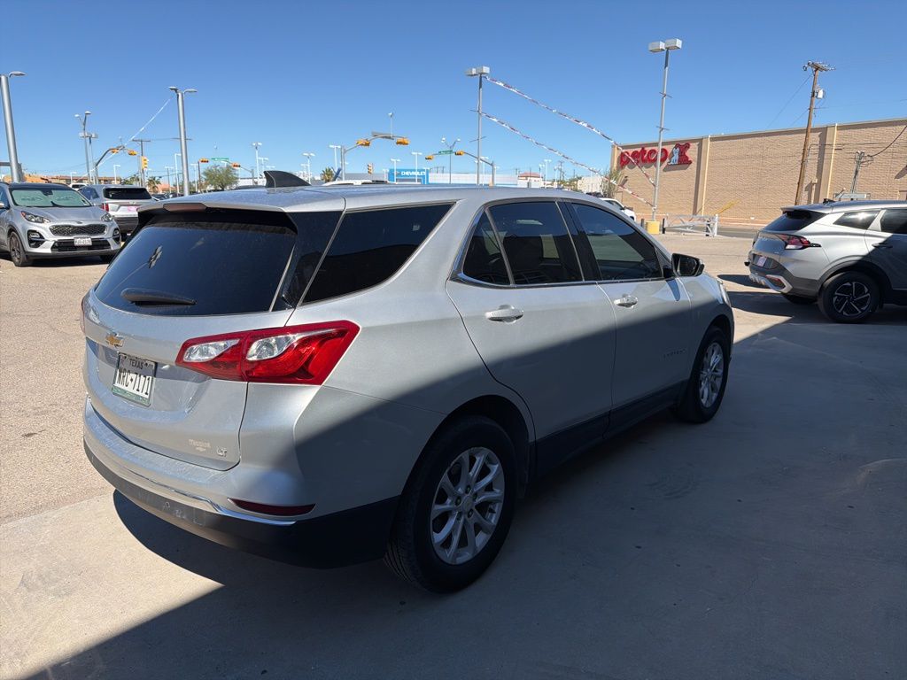 2020 Chevrolet Equinox LT photo 3