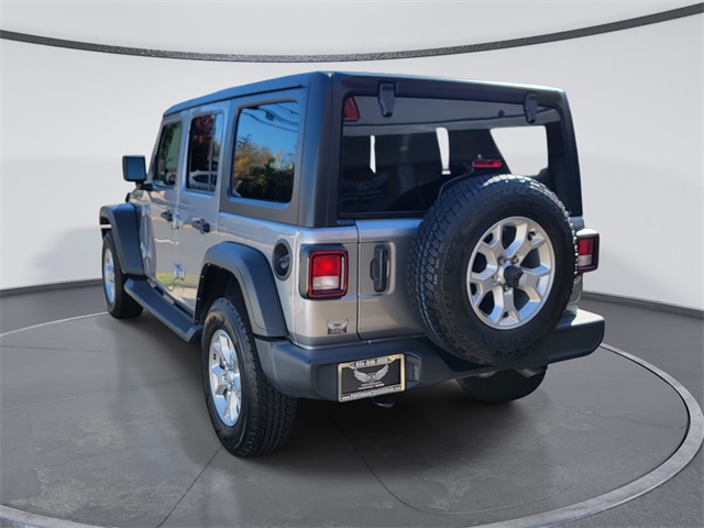 2021 Jeep Wrangler Unlimited Islander photo 4