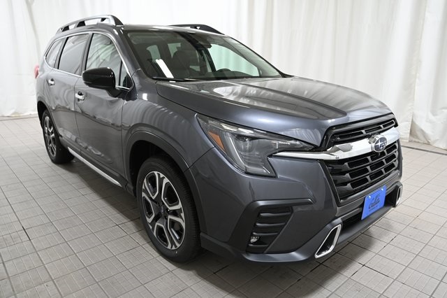 2025 Subaru Ascent Touring photo 14
