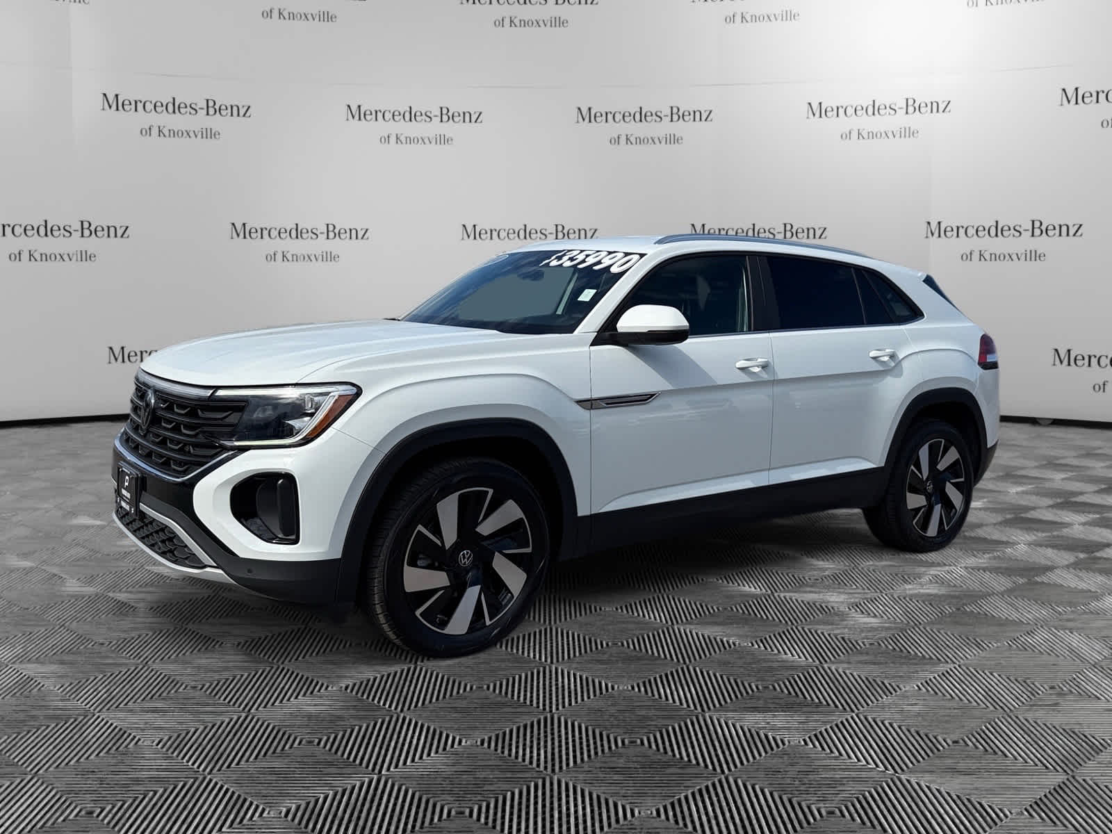 2024 Volkswagen Atlas Cross Sport SE w/Tech's photo