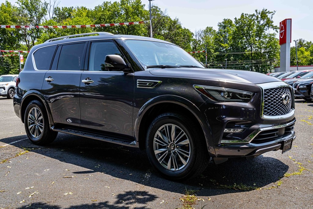 2022 INFINITI QX80's photo