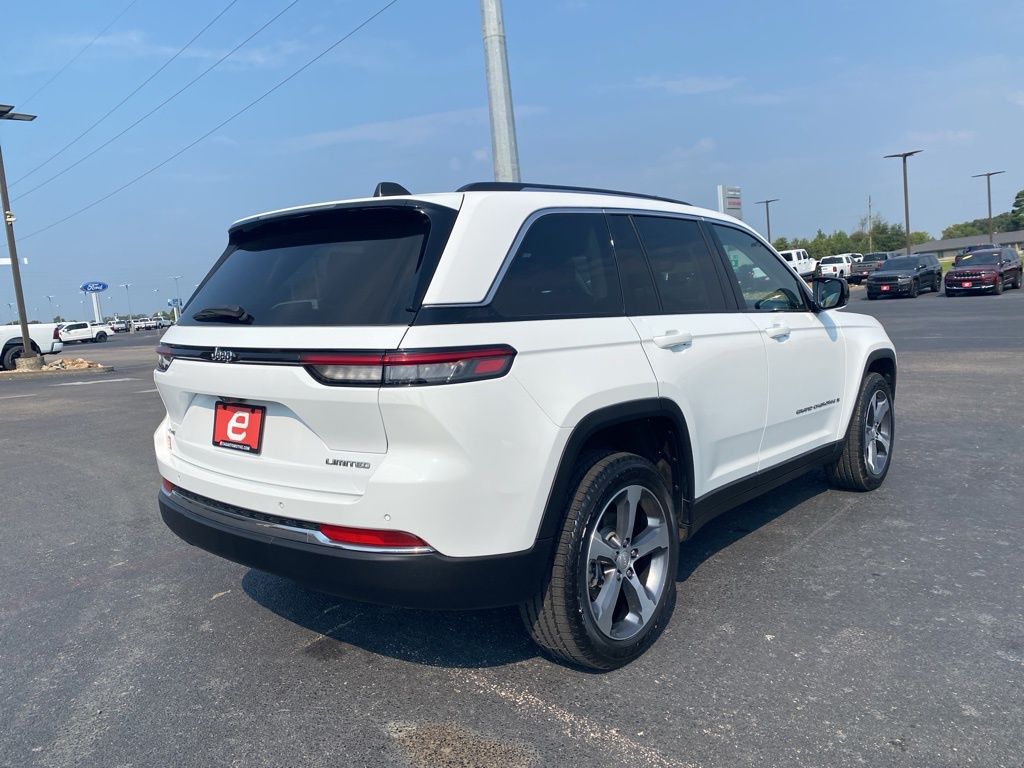 2023 Jeep Grand Cherokee Limited photo 7