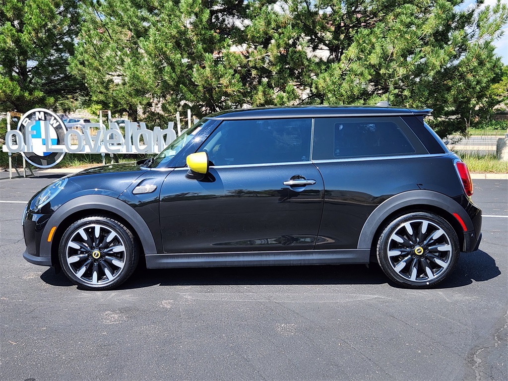 Used 2024 MINI Hardtop 2 Door SE with VIN WMW13DJ06R2U39588 for sale in Loveland, CO