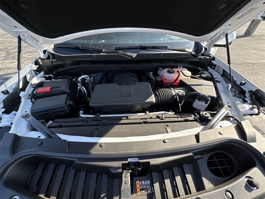 2025 Chevrolet Tahoe LS photo 17