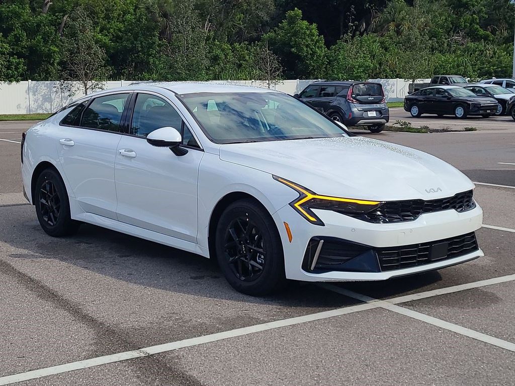 2026 Kia K5 LXS photo 3