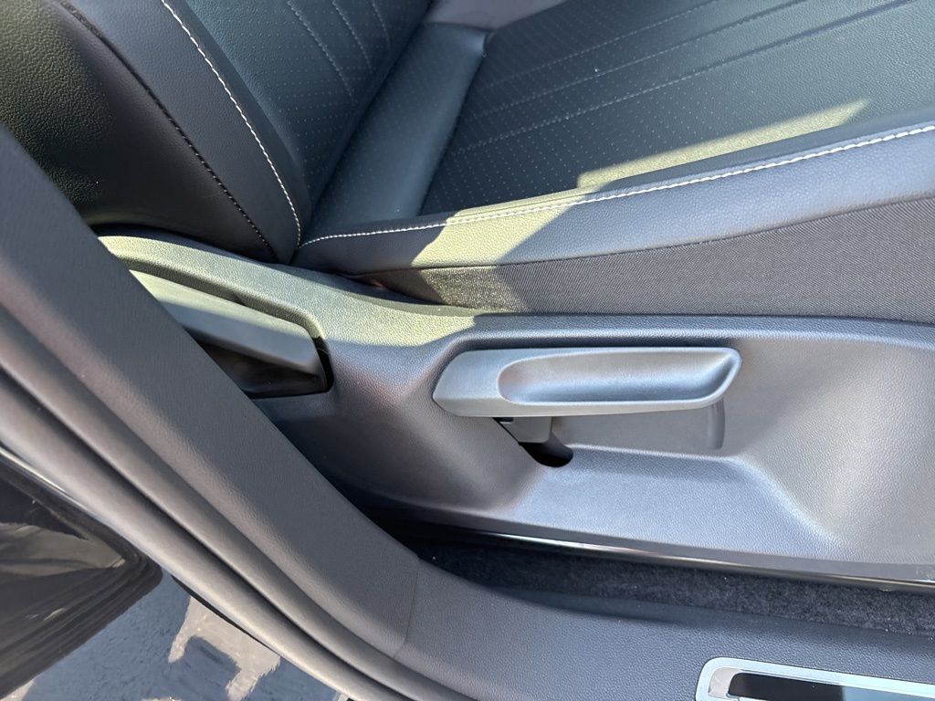 2024 Volkswagen Tiguan SE R-Line Black photo 22