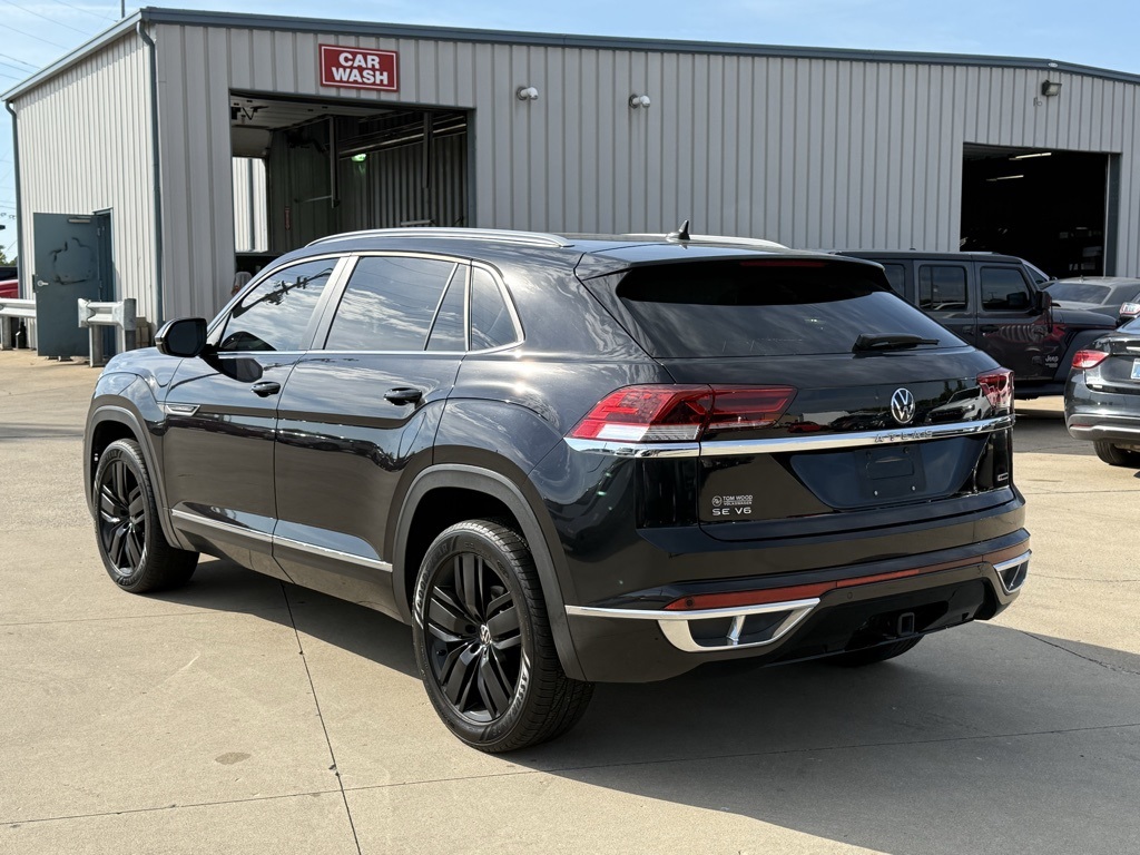 2021 Volkswagen Atlas Cross Sport V6 SE Technology R-Line photo 4