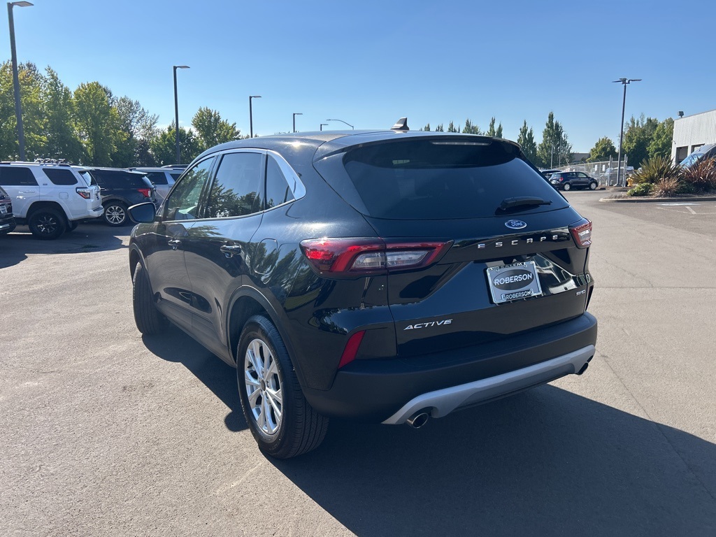 2023 Ford Escape Active photo 2