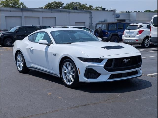 2025 Ford Mustang GT Premium photo 2