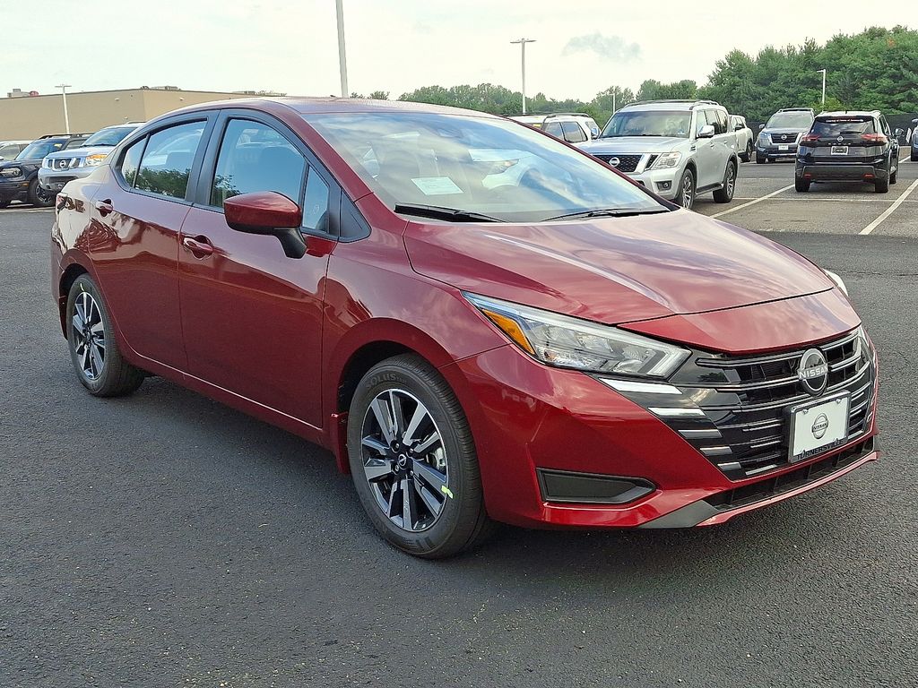 2025 Nissan Versa 1.6 SV photo 2