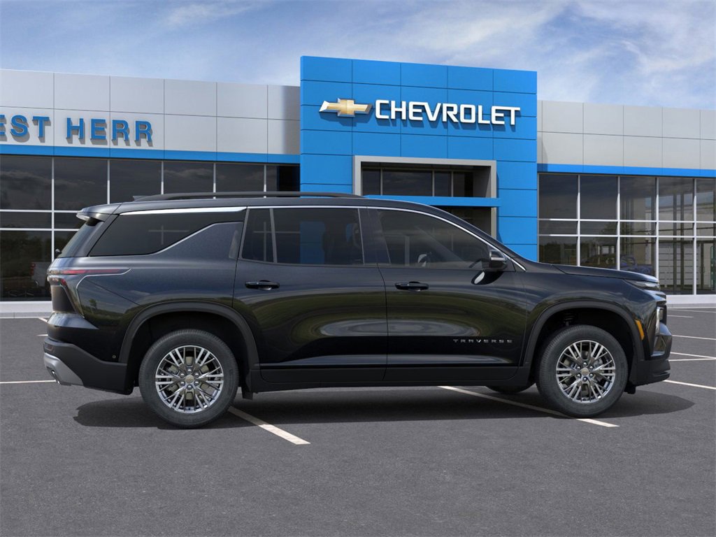 2026 Chevrolet Traverse photo 3