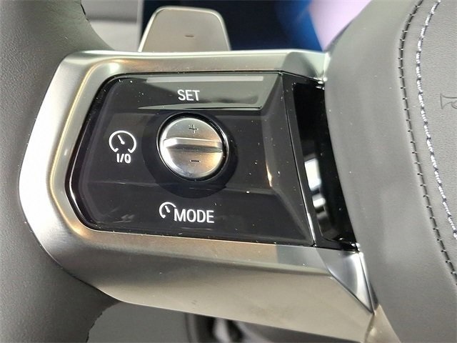 2025 Bmw 750e photo 12