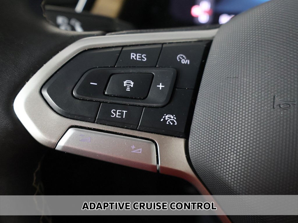 2024 Volkswagen Atlas SE Technology photo 2