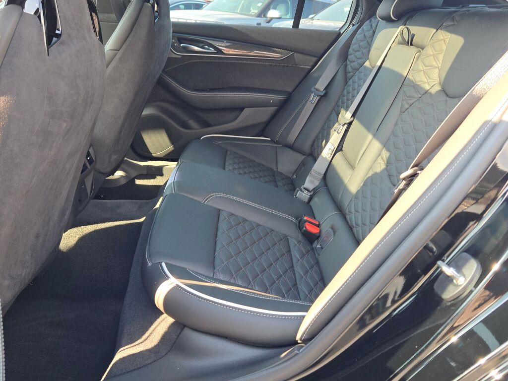 2022 Cadillac CT5 V photo 16