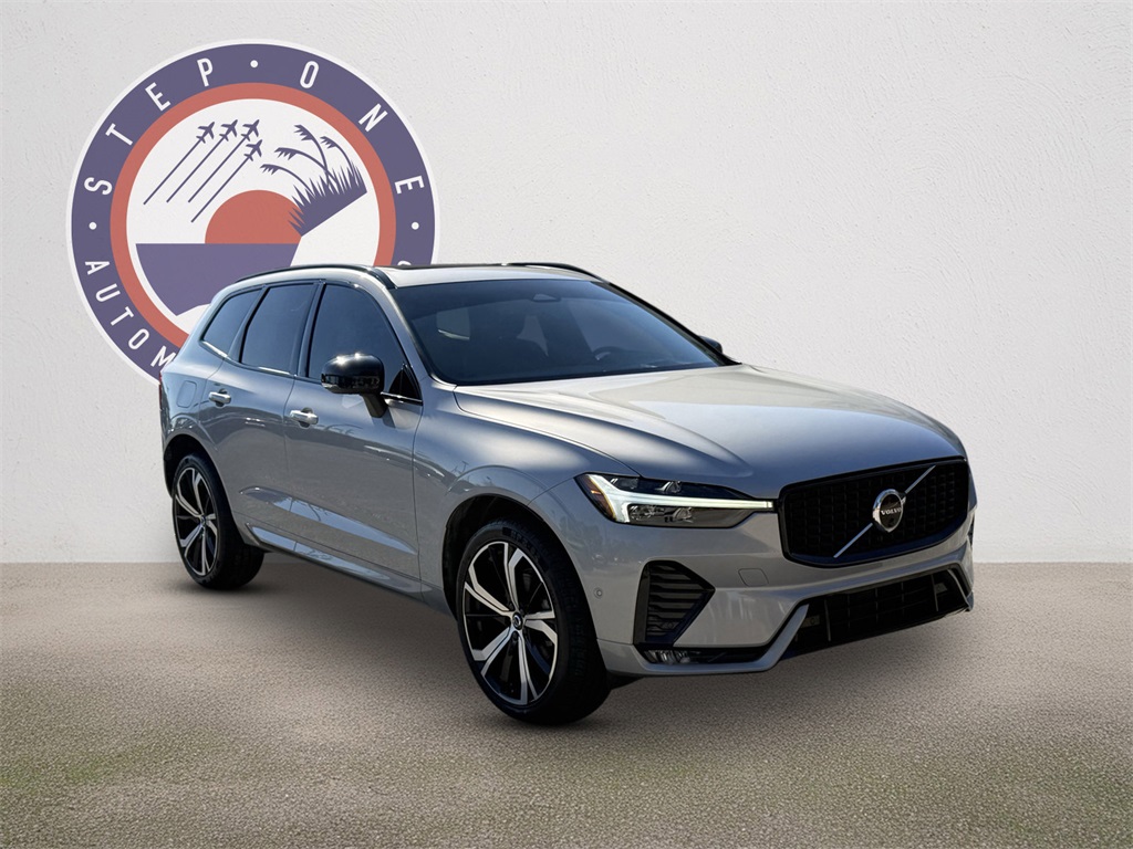 2023 Volvo XC60 Ultimate's photo