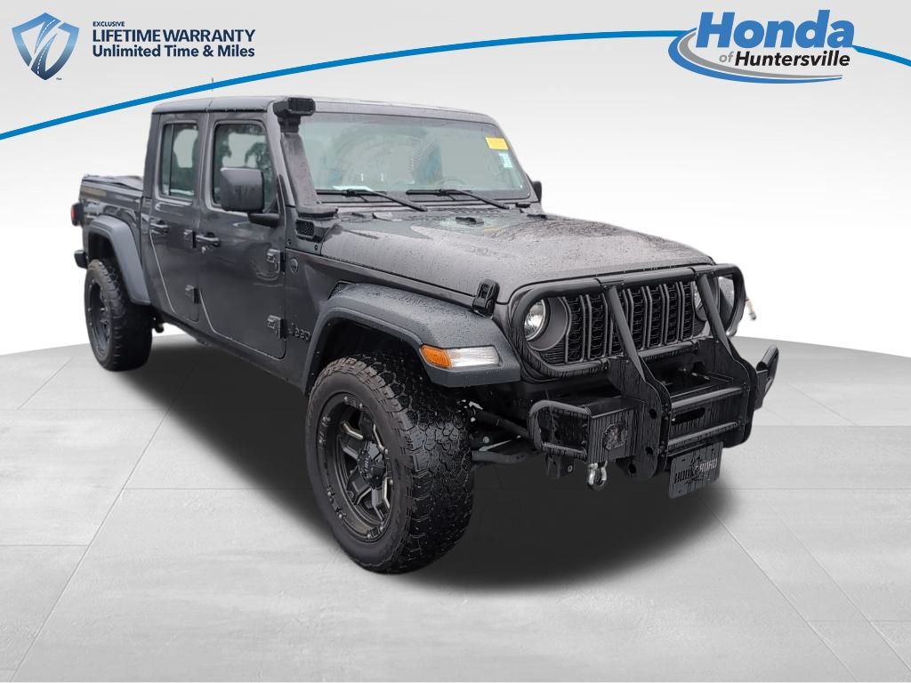 2024 Jeep Gladiator Sport's photo