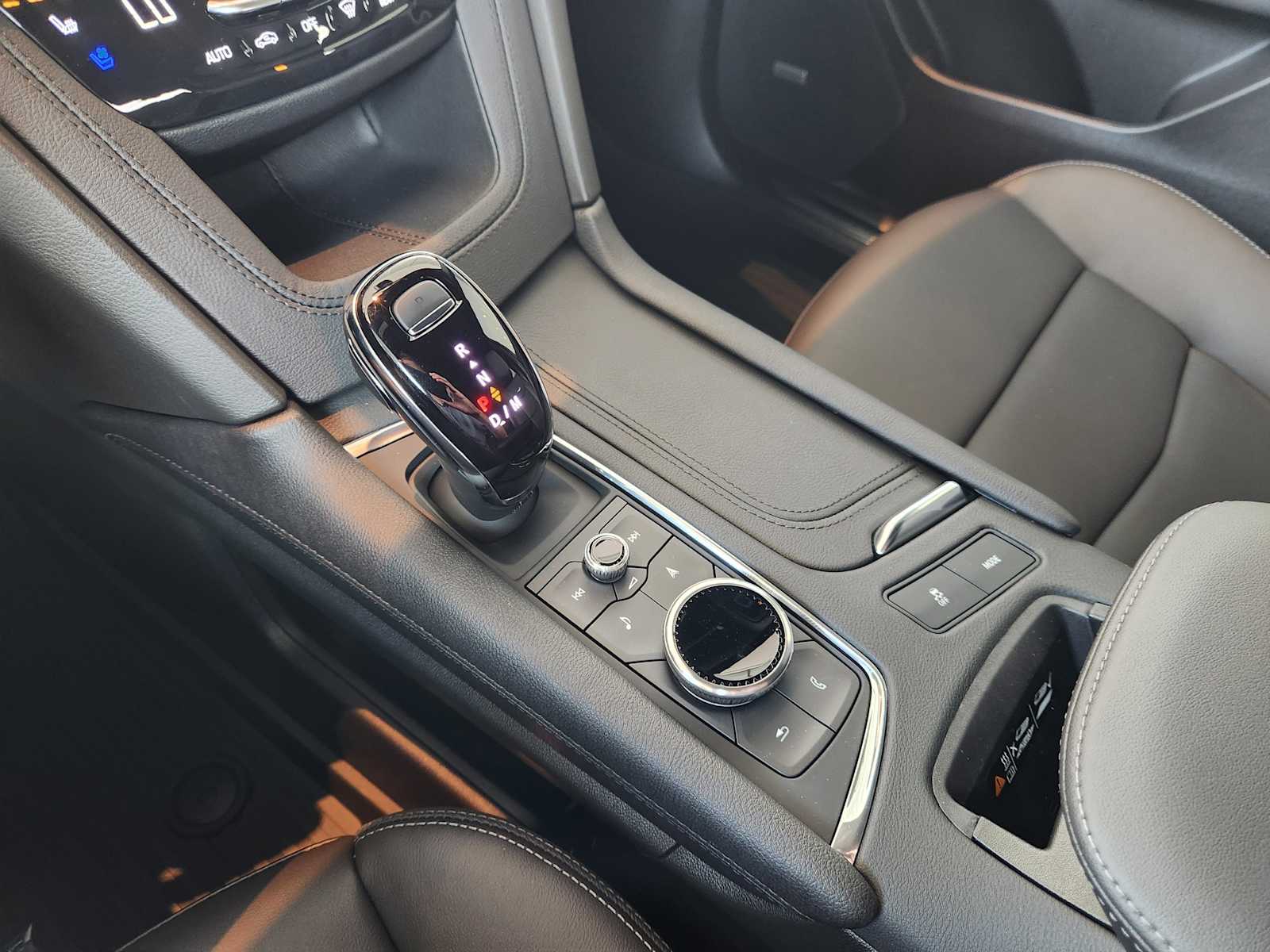 2025 Cadillac XT5 Sport photo 14