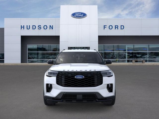 2025 Ford Explorer ST-Line photo 6