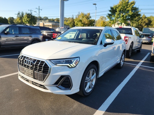 2021 Audi Q3 Premium Plus S line photo 5