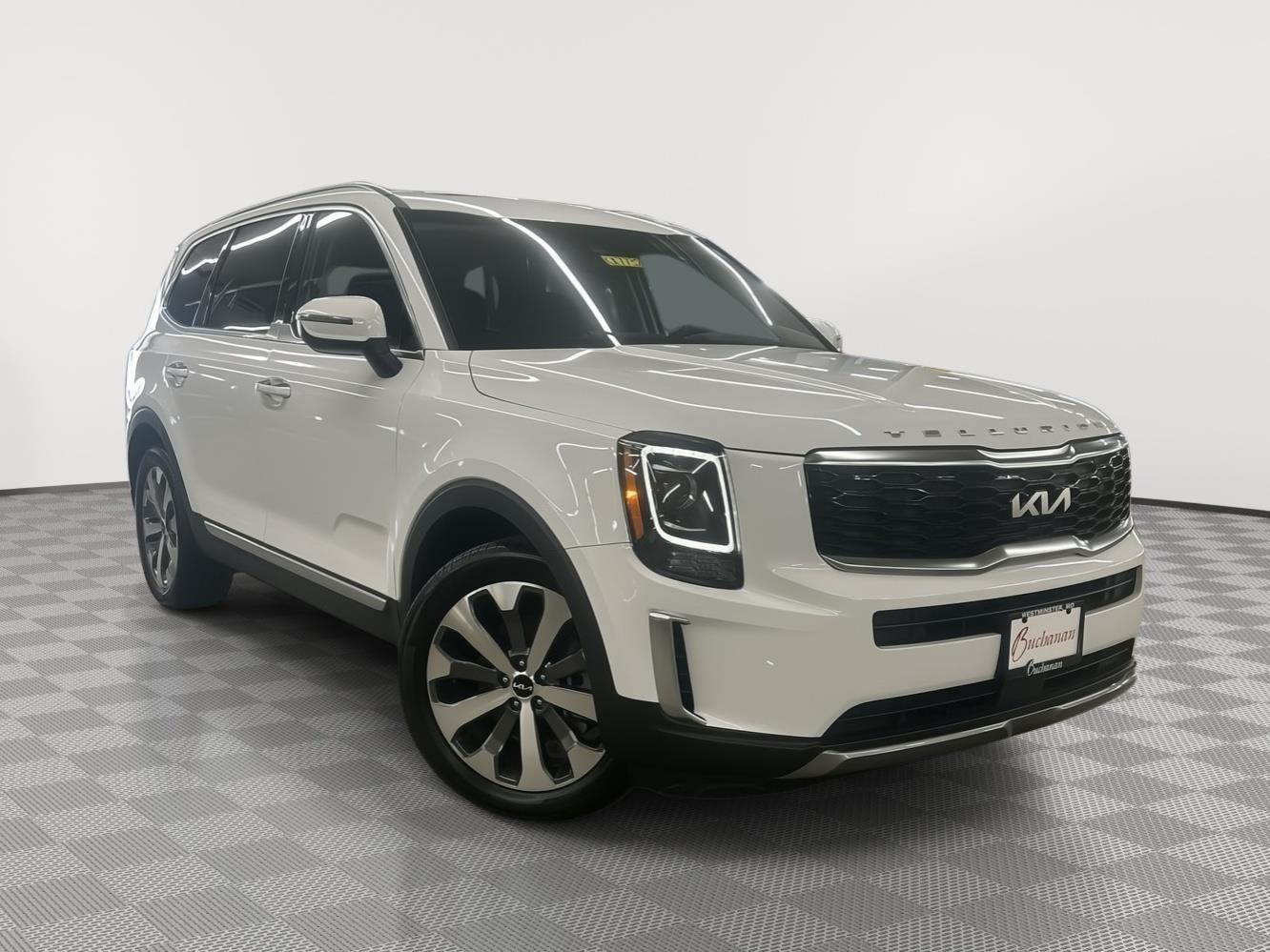 2022 Kia Telluride S photo 3