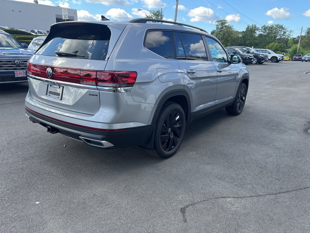 2026 Volkswagen Atlas SE Technology photo 5