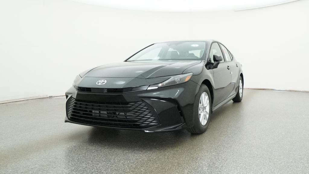 2026 Toyota Camry LE photo 4