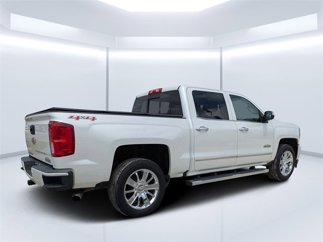 2017 Chevrolet Silverado 1500 High Country photo 3