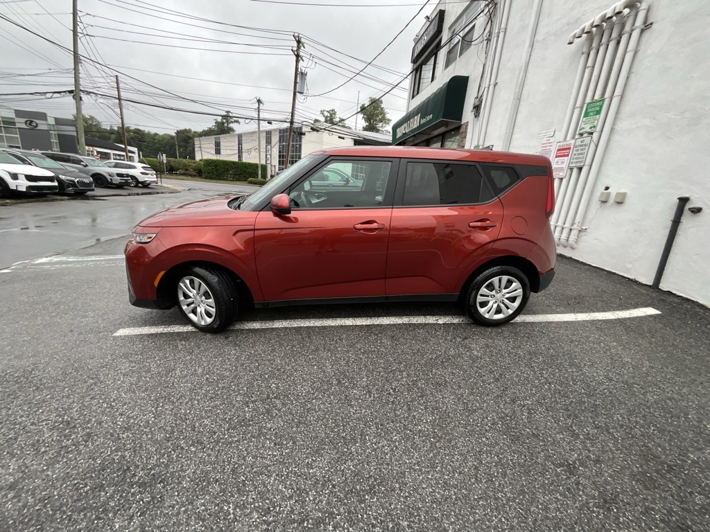 2021 Kia Soul LX photo 3