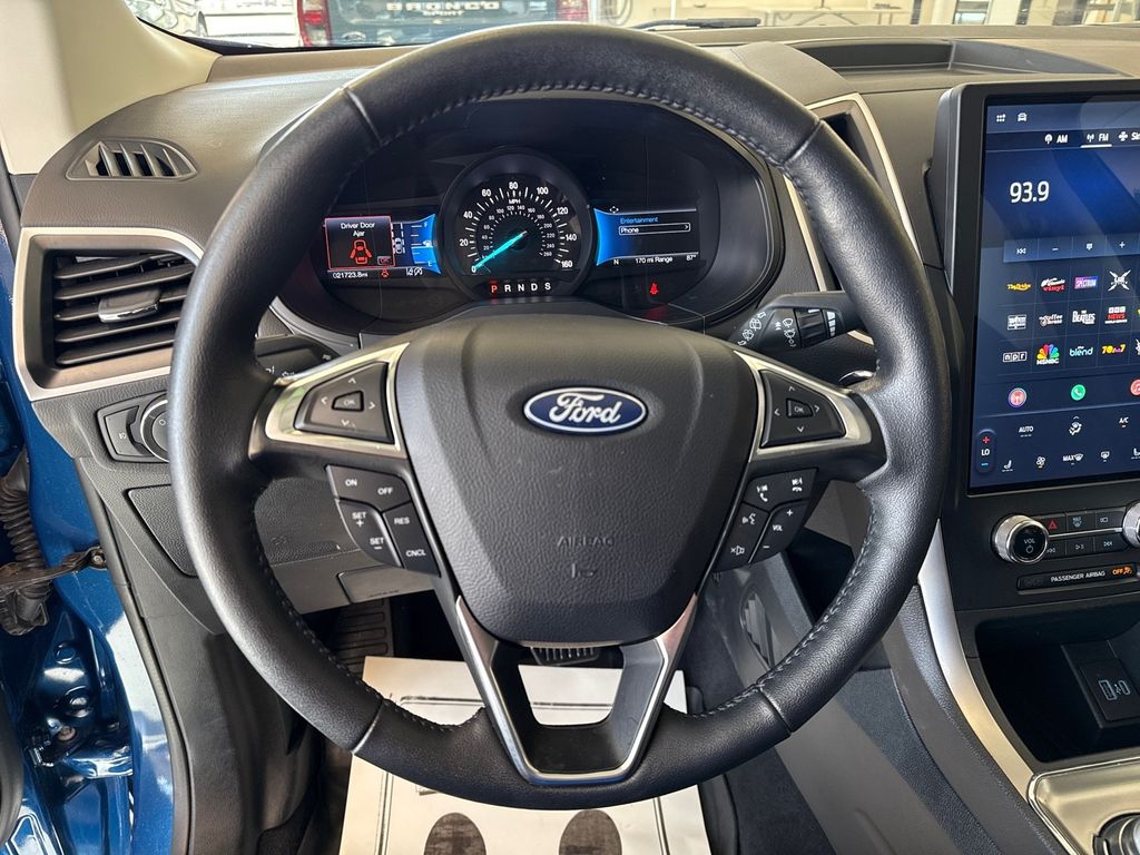 2024 Ford Edge SEL photo 9