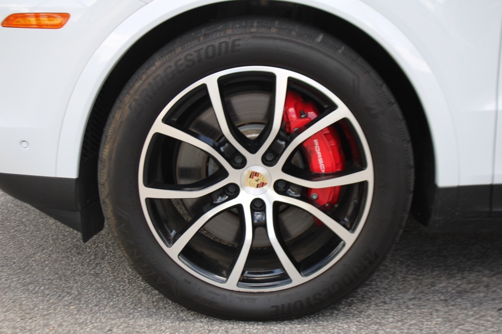 2024 Porsche Cayenne Coupe S photo 15