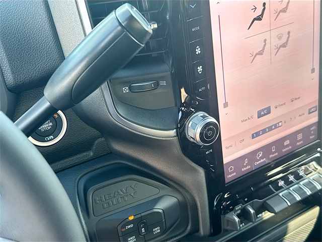 2025 Ram 3500 Big Horn photo 14