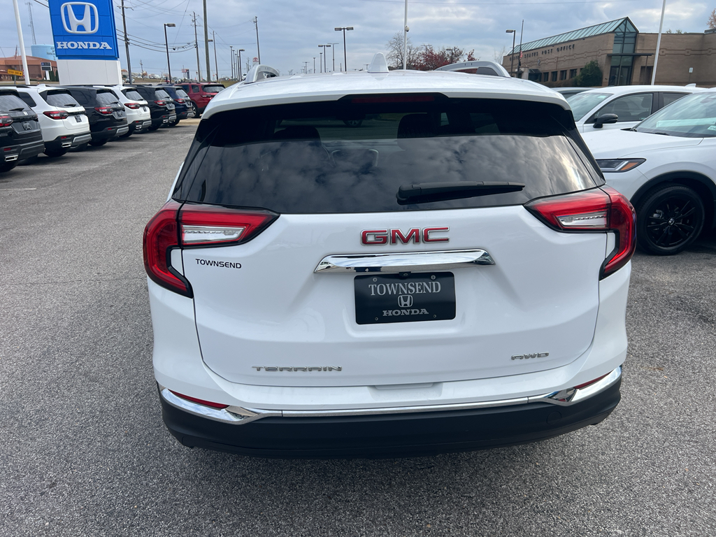 2024 Gmc Terrain SLT photo 3